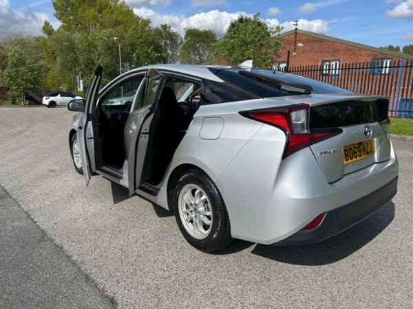 2019 Toyota Prius Hybrid 1.8L Auto | 53K Miles | Euro 6 - Image 16