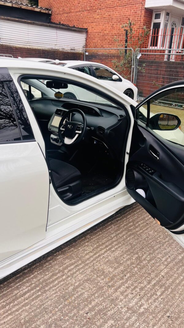 2016 Toyota Prius Hybrid 1.8L Auto | 71K Miles | Euro 6 | A-Grade - Image 5