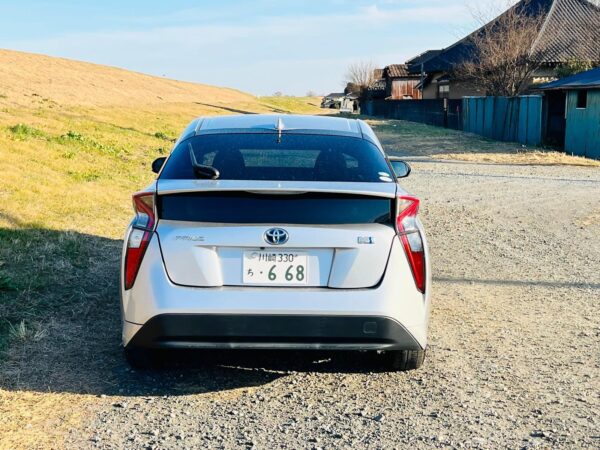 2017 Toyota Prius Hybrid 1.8L Auto | 43K Miles | Euro 6 | New Import - Image 2