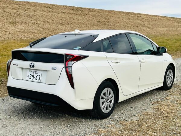 2017 Toyota Prius Hybrid 1.8L Auto | 47K Miles | Euro 6 | New Import - Image 6