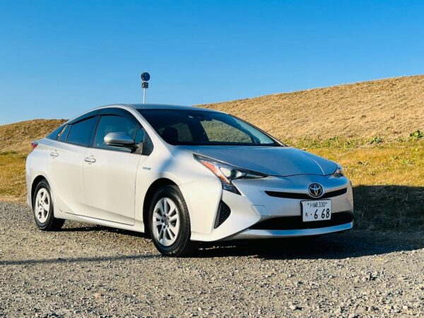 2017 Toyota Prius Hybrid 1.8L Auto | 43K Miles | Euro 6 | New Import - Image 6