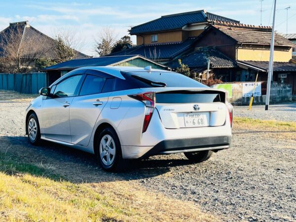 2017 Toyota Prius Hybrid 1.8L Auto | 43K Miles | Euro 6 | New Import - Image 10