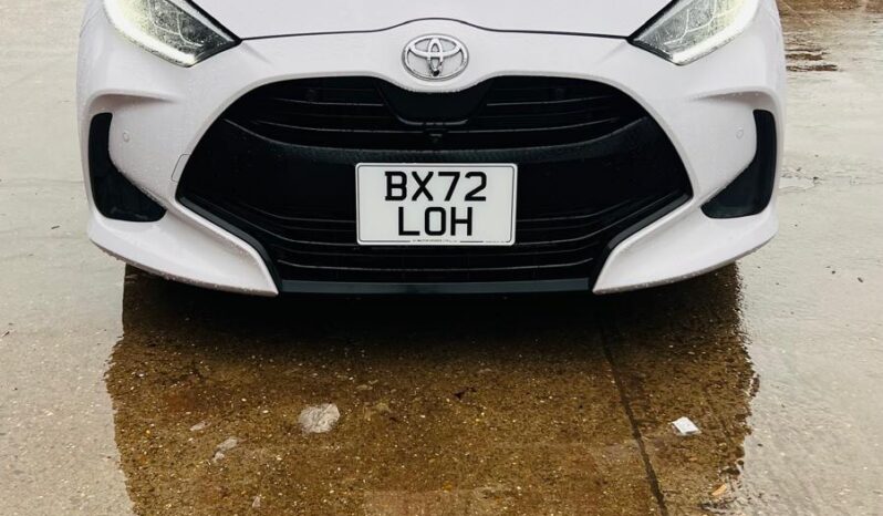 
								2023 Toyota Yaris 1.5L Automatic Petrol | Touchscreen Media | Smart Safety | £12,500 full									