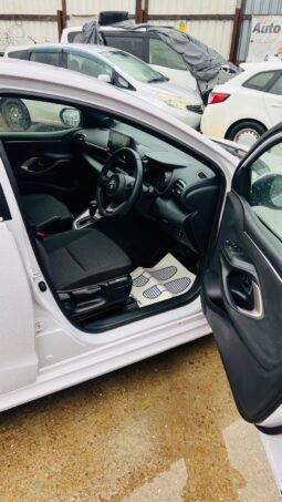 
										2023 Toyota Yaris 1.5L Automatic Petrol | Touchscreen Media | Smart Safety | £12,500 full									