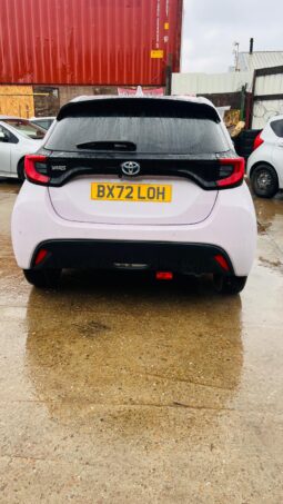 
										2023 Toyota Yaris 1.5L Automatic Petrol | Touchscreen Media | Smart Safety | £12,500 full									