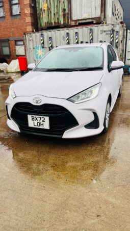 
										2023 Toyota Yaris 1.5L Automatic Petrol | Touchscreen Media | Smart Safety | £12,500 full									