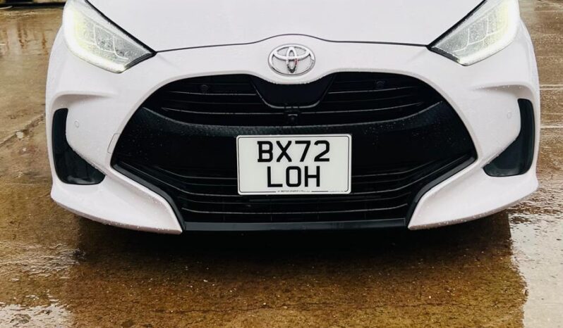
								2023 Toyota Yaris 1.5L Automatic Petrol | Touchscreen Media | Smart Safety | £12,500 full									