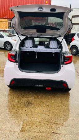 
										2023 Toyota Yaris 1.5L Automatic Petrol | Touchscreen Media | Smart Safety | £12,500 full									