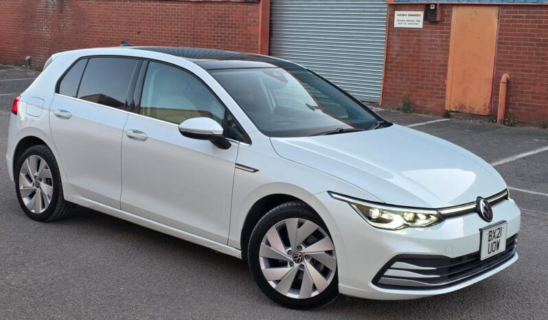 
								2021 Volkswagen Golf eTSI Automatic DSG | Panoramic Sunroof | Digital Cockpit | £15,350 full									