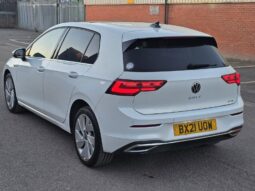 
										2021 Volkswagen Golf eTSI Automatic DSG | Panoramic Sunroof | Digital Cockpit | £15,350 full									