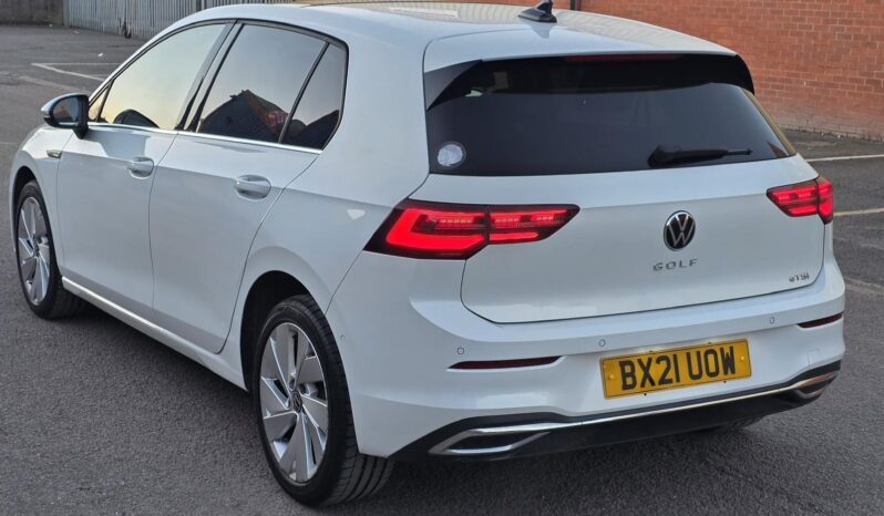 
								2021 Volkswagen Golf eTSI Automatic DSG | Panoramic Sunroof | Digital Cockpit | £15,350 full									