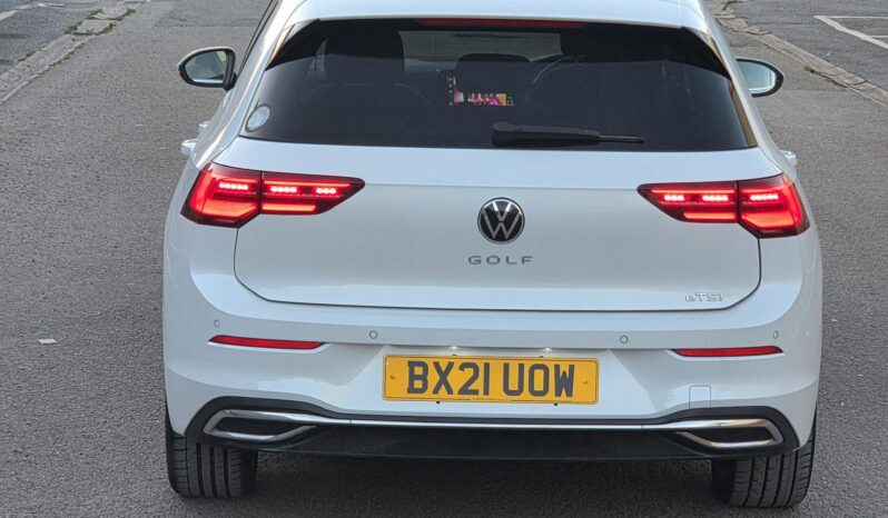 
								2021 Volkswagen Golf eTSI Automatic DSG | Panoramic Sunroof | Digital Cockpit | £15,350 full									