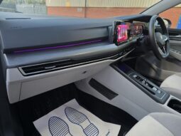
										2021 Volkswagen Golf eTSI Automatic DSG | Panoramic Sunroof | Digital Cockpit | £15,350 full									