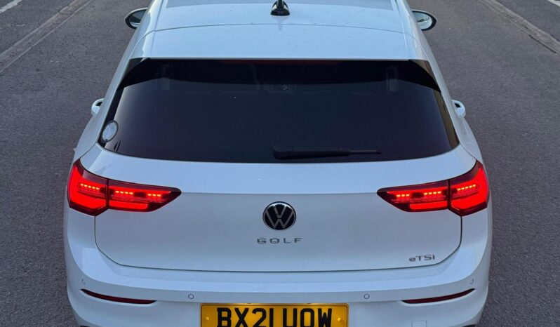 
								2021 Volkswagen Golf eTSI Automatic DSG | Panoramic Sunroof | Digital Cockpit | £15,350 full									