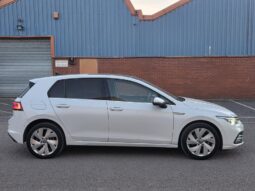 
										2021 Volkswagen Golf eTSI Automatic DSG | Panoramic Sunroof | Digital Cockpit | £15,350 full									
