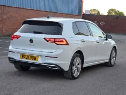 
										2021 Volkswagen Golf eTSI Automatic DSG | Panoramic Sunroof | Digital Cockpit | £15,350 full									