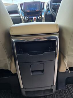 
										2017 Toyota Alphard Hybrid E-Four 4WD | 7 Seater Luxury MPV | Dual Power Sliding Doors | £20,500 full									