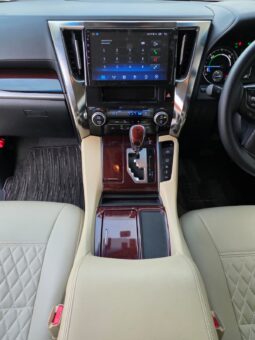 
										2017 Toyota Alphard Hybrid E-Four 4WD | 7 Seater Luxury MPV | Dual Power Sliding Doors | £20,500 full									