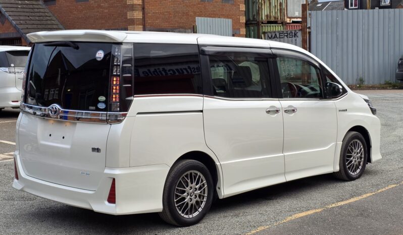 
								2016 Toyota Voxy ZS Hybrid | 7 Seater MPV | Dual Power Sliding Doors | £10,600 full									