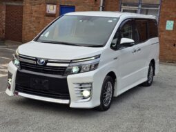 2016 Toyota Voxy ZS Hybrid | 7 Seater MPV | Dual Power Sliding Doors | £10,600