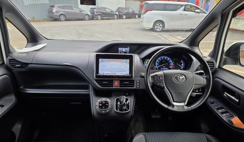 
								2016 Toyota Voxy ZS Hybrid | 7 Seater MPV | Dual Power Sliding Doors | £10,600 full									
