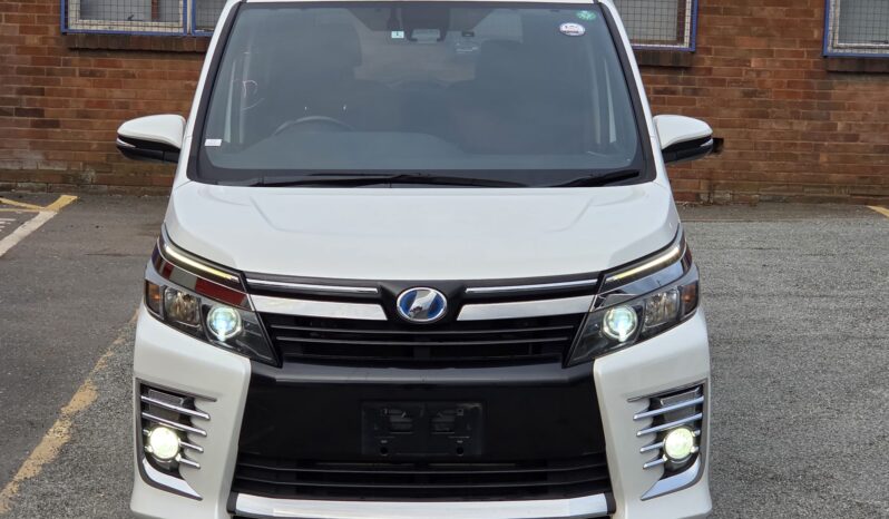 
								2016 Toyota Voxy ZS Hybrid | 7 Seater MPV | Dual Power Sliding Doors | £10,600 full									
