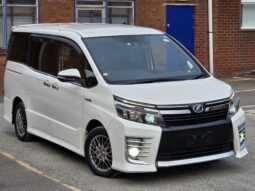 
										2016 Toyota Voxy ZS Hybrid | 7 Seater MPV | Dual Power Sliding Doors | £10,600 full									
