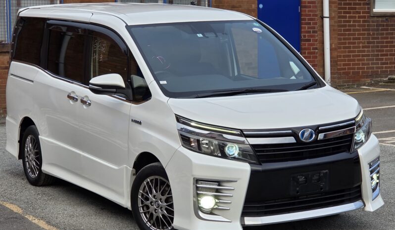 
								2016 Toyota Voxy ZS Hybrid | 7 Seater MPV | Dual Power Sliding Doors | £10,600 full									