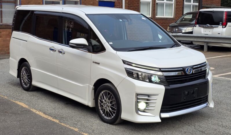 
								2016 Toyota Voxy ZS Hybrid | 7 Seater MPV | Dual Power Sliding Doors | £10,600 full									
