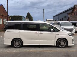 
										2016 Toyota Voxy ZS Hybrid | 7 Seater MPV | Dual Power Sliding Doors | £10,600 full									
