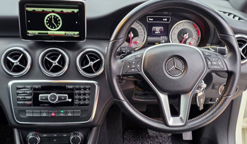
								2014 Mercedes-Benz A180 | Premium 5-Door Hatchback | Elegant Design & Performance | £8,500 full									