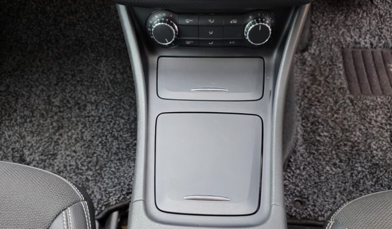 
								2014 Mercedes-Benz A180 | Premium 5-Door Hatchback | Elegant Design & Performance | £8,500 full									
