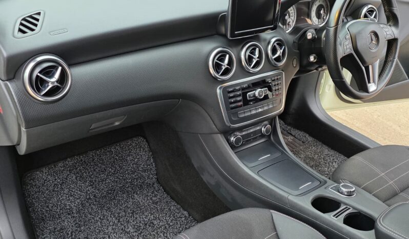 
								2014 Mercedes-Benz A180 | Premium 5-Door Hatchback | Elegant Design & Performance | £8,500 full									