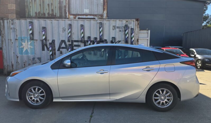 
								2021 Toyota Prius Hybrid | Modern 5-Door Hatchback | Advanced Eco Efficiency | £13,000 full									