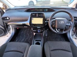 
										2021 Toyota Prius Hybrid | Modern 5-Door Hatchback | Advanced Eco Efficiency | £13,000 full									
