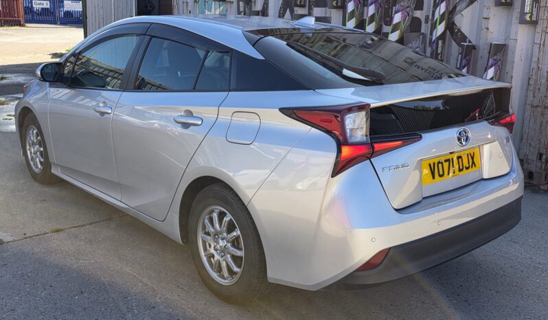 
								2021 Toyota Prius Hybrid | Modern 5-Door Hatchback | Advanced Eco Efficiency | £13,000 full									