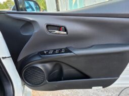 
										2018 Toyota Prius Hybrid | Modern 5-Door Hatchback | Advanced Eco Efficiency | £10,500 full									