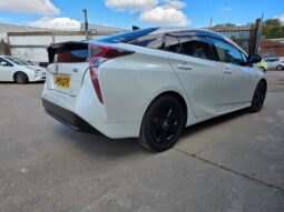
										2018 Toyota Prius Hybrid | Modern 5-Door Hatchback | Advanced Eco Efficiency | £10,500 full									