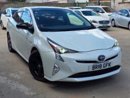 2018 Toyota Prius Hybrid | Modern 5-Door Hatchback | Advanced Eco Efficiency | £10,500