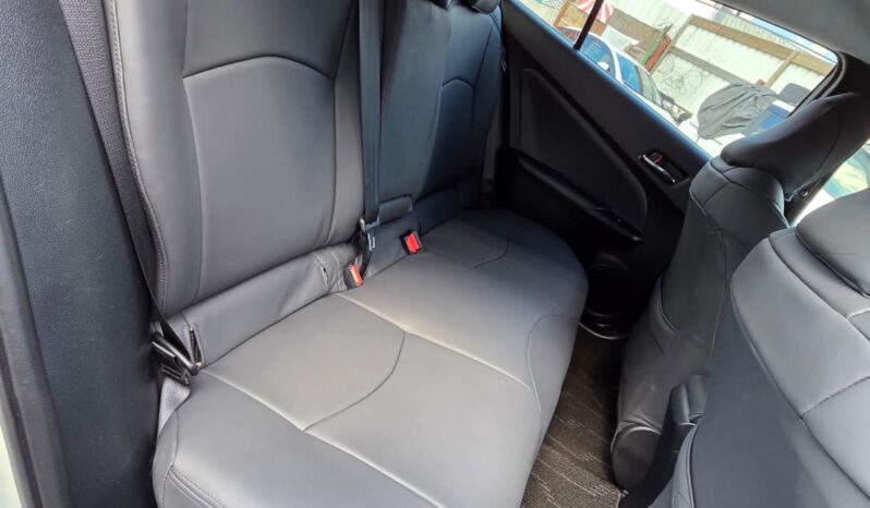 
								2018 Toyota Prius Hybrid | Modern 5-Door Hatchback | Advanced Eco Efficiency | £10,500 full									