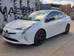 
										2018 Toyota Prius Hybrid | Modern 5-Door Hatchback | Advanced Eco Efficiency | £10,500 full									