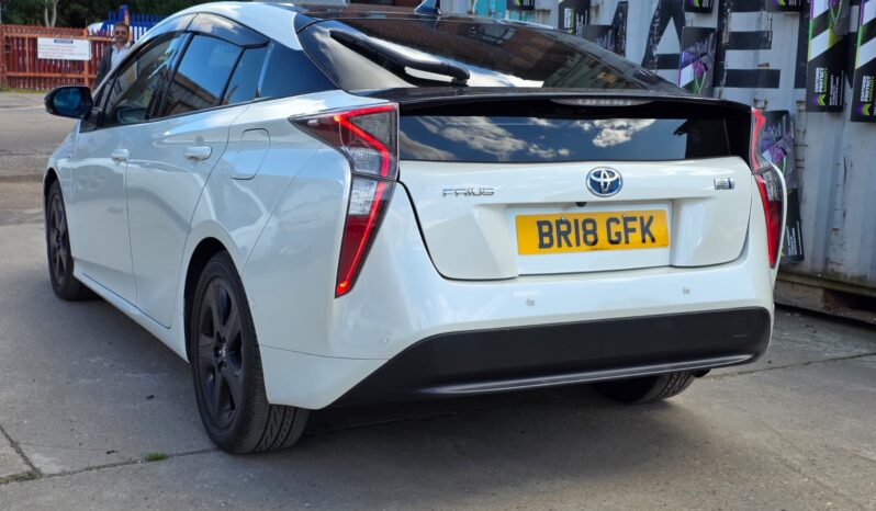 
								2018 Toyota Prius Hybrid | Modern 5-Door Hatchback | Advanced Eco Efficiency | £10,500 full									