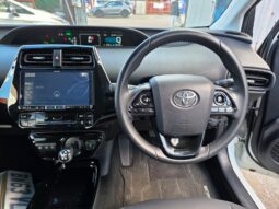 
										2018 Toyota Prius Hybrid | Modern 5-Door Hatchback | Advanced Eco Efficiency | £10,500 full									