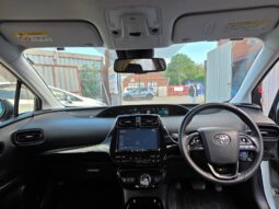 
										2018 Toyota Prius Hybrid | Modern 5-Door Hatchback | Advanced Eco Efficiency | £10,500 full									