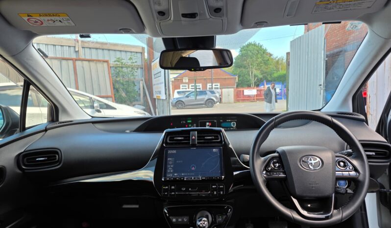 
								2018 Toyota Prius Hybrid | Modern 5-Door Hatchback | Advanced Eco Efficiency | £10,500 full									