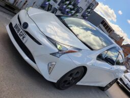 
										2018 Toyota Prius Hybrid | Modern 5-Door Hatchback | Advanced Eco Efficiency | £10,500 full									