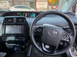 
										2018 Toyota Prius Hybrid | Modern 5-Door Hatchback | Advanced Eco Efficiency | £10,500 full									