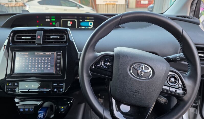 
								2018 Toyota Prius Hybrid | Modern 5-Door Hatchback | Advanced Eco Efficiency | £10,500 full									