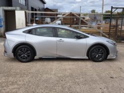 
										2023 Toyota Prius Hybrid (New Shape) | Sporty 5-Door Hatchback | Advanced Eco Efficiency | £18,400 full									