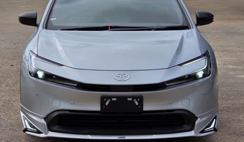 
								2023 Toyota Prius Hybrid (New Shape) | Sporty 5-Door Hatchback | Advanced Eco Efficiency | £18,400 full									